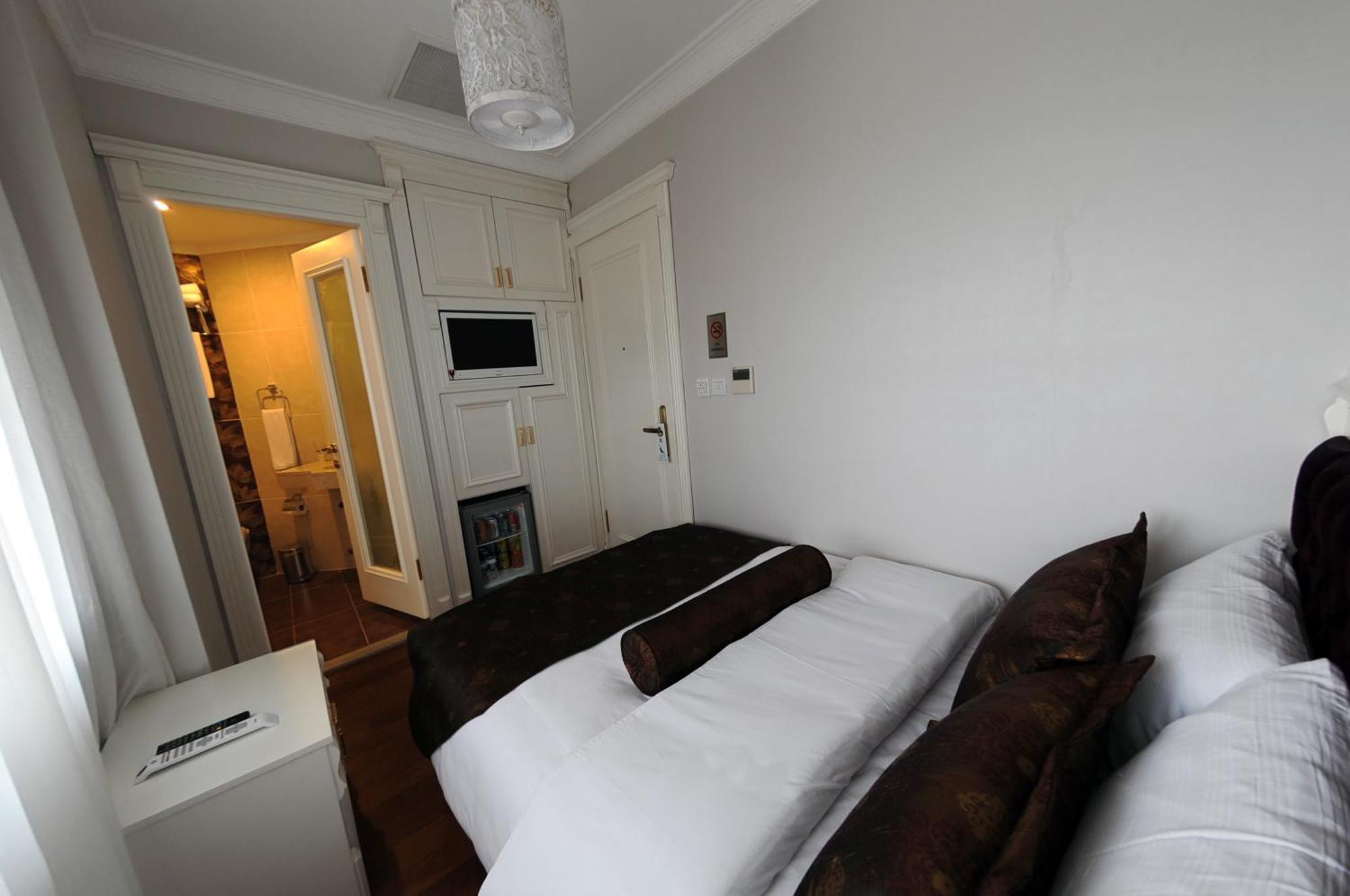 Hotel Coliseum Istanbul Exteriör bild