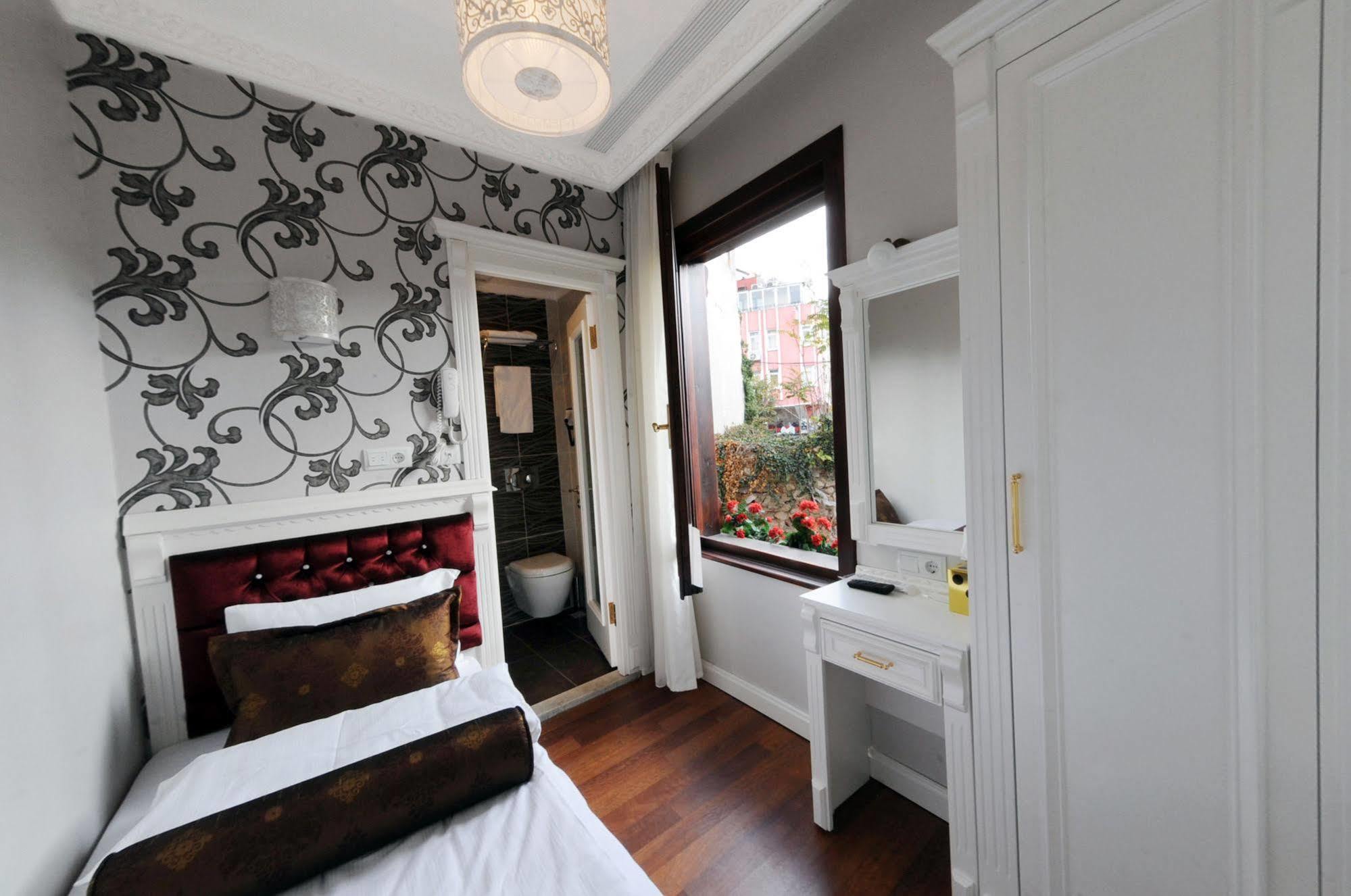 Hotel Coliseum Istanbul Exteriör bild